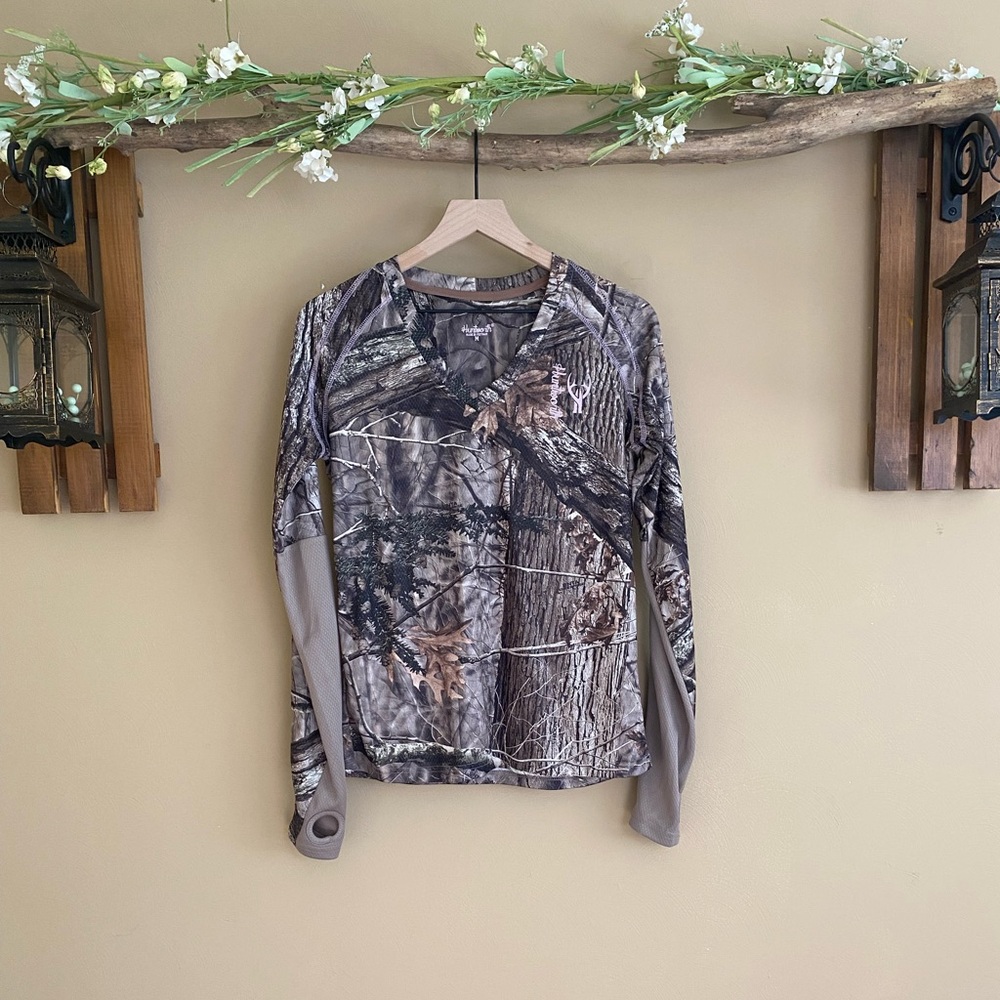 Gray and Brown Long Sleeve Tee for Outdoor Adventures